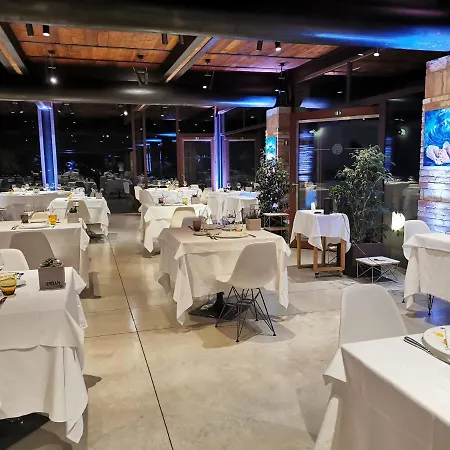 Hotel Il Tesoro Living *