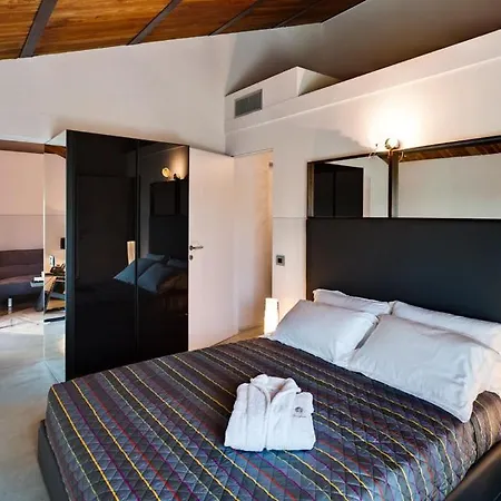Hotel Il Tesoro Living
